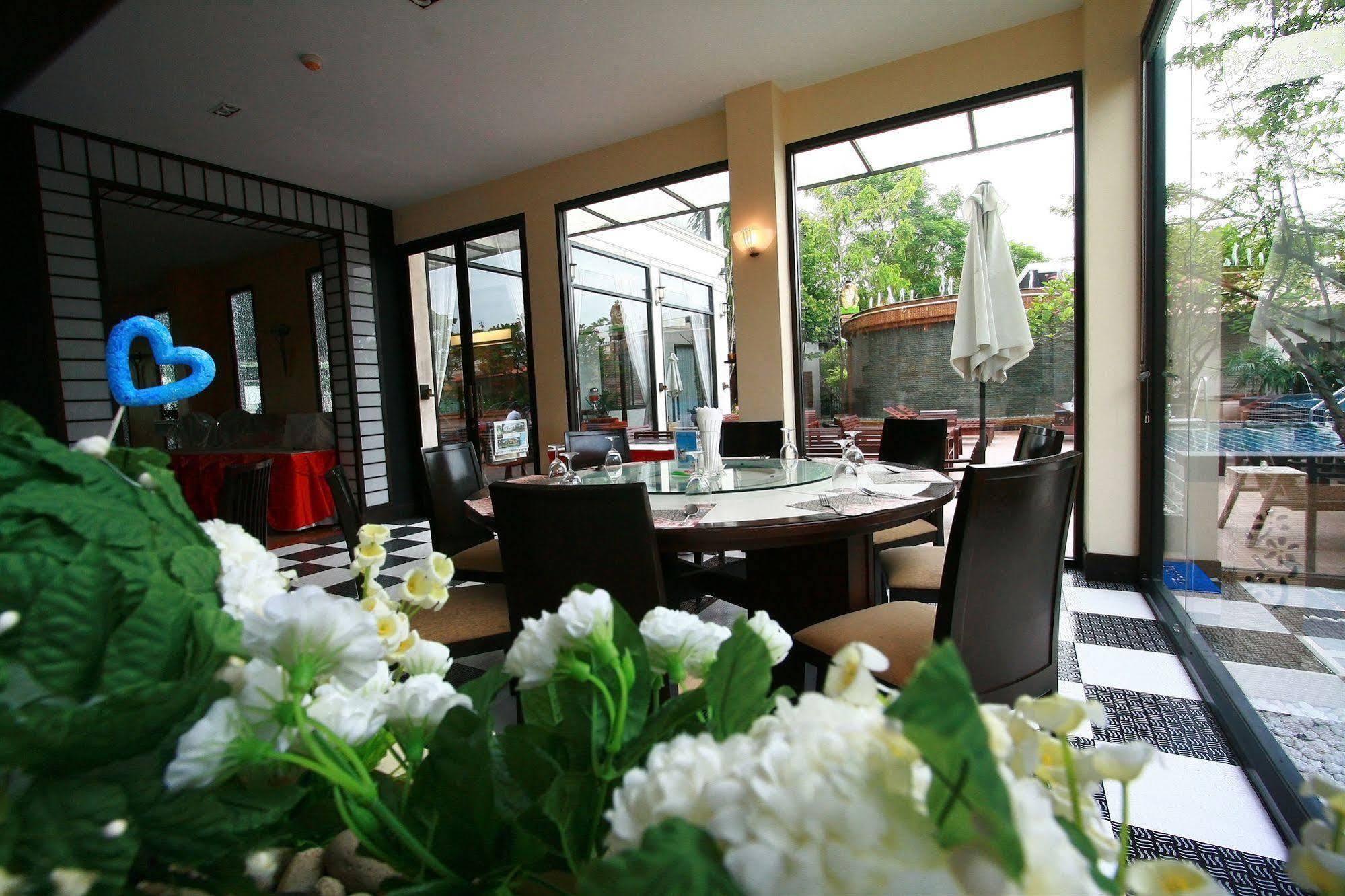 Siam Society Hotel And Resort Bangkok Exterior foto